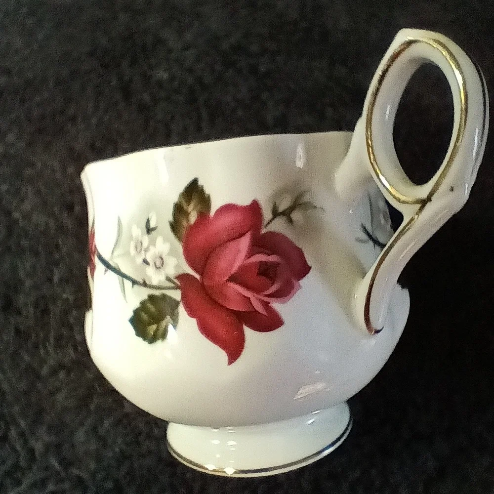 Elizabethan Fine Bone China Cup‎ w/Gold Trim Made In England 4185 Rose NB #8